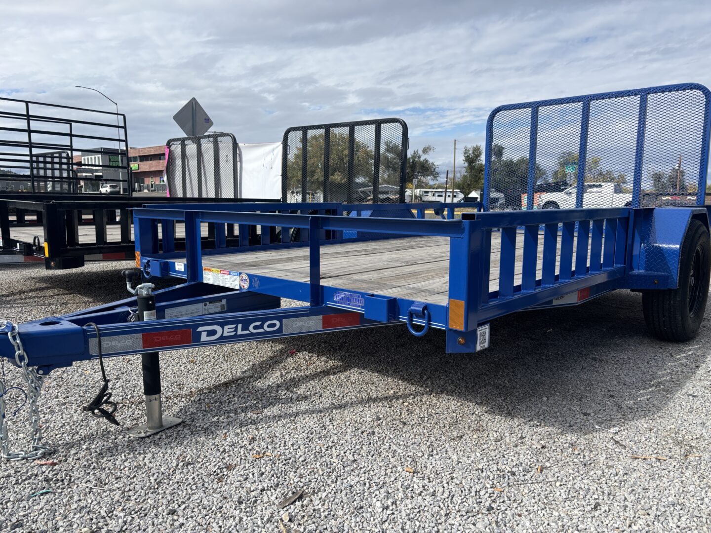 77x12 Single Axle Utility – 3.5K GVW – Side Load – Blue