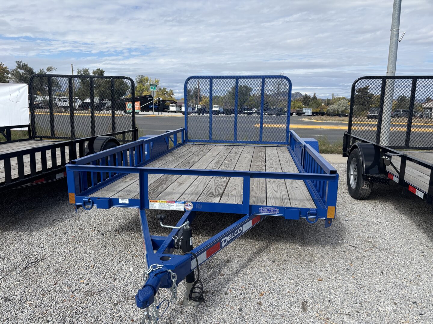 77x12 Single Axle Utility – 3.5K GVW – Side Load – Blue - Image 6