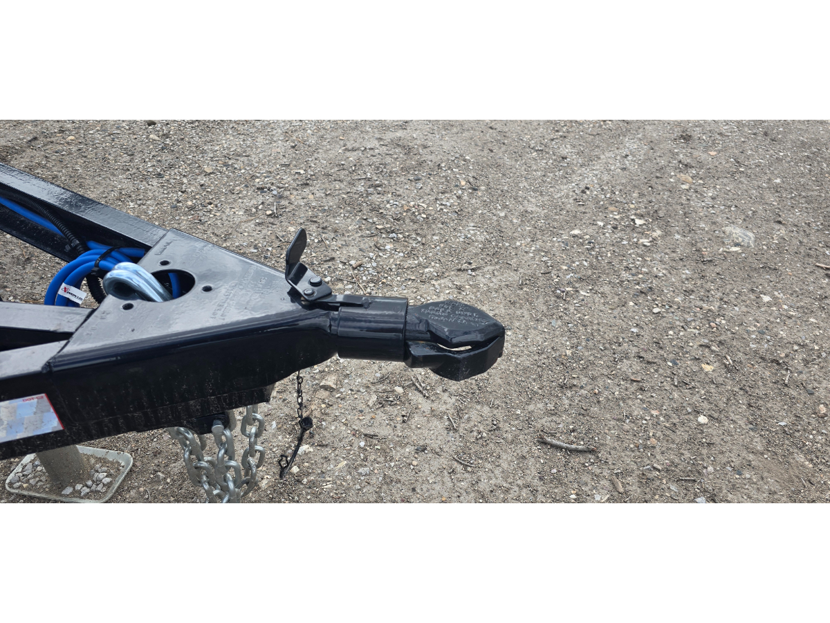 83x16 Tandem Axle Utility – 7K GVW – Black - Image 5