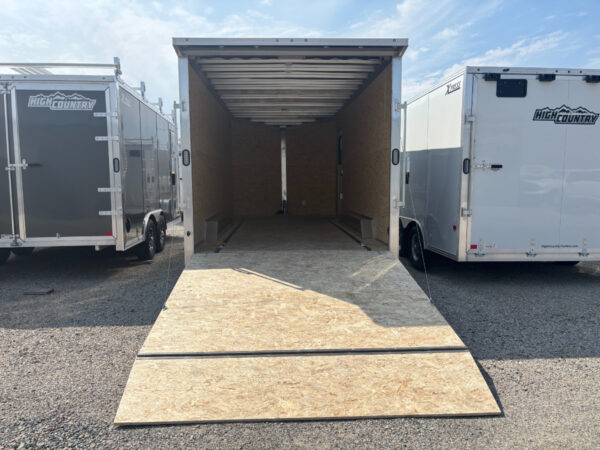 Xpress 8.5x18 Tandem Enclosed – Silver/Charcoal - Image 3