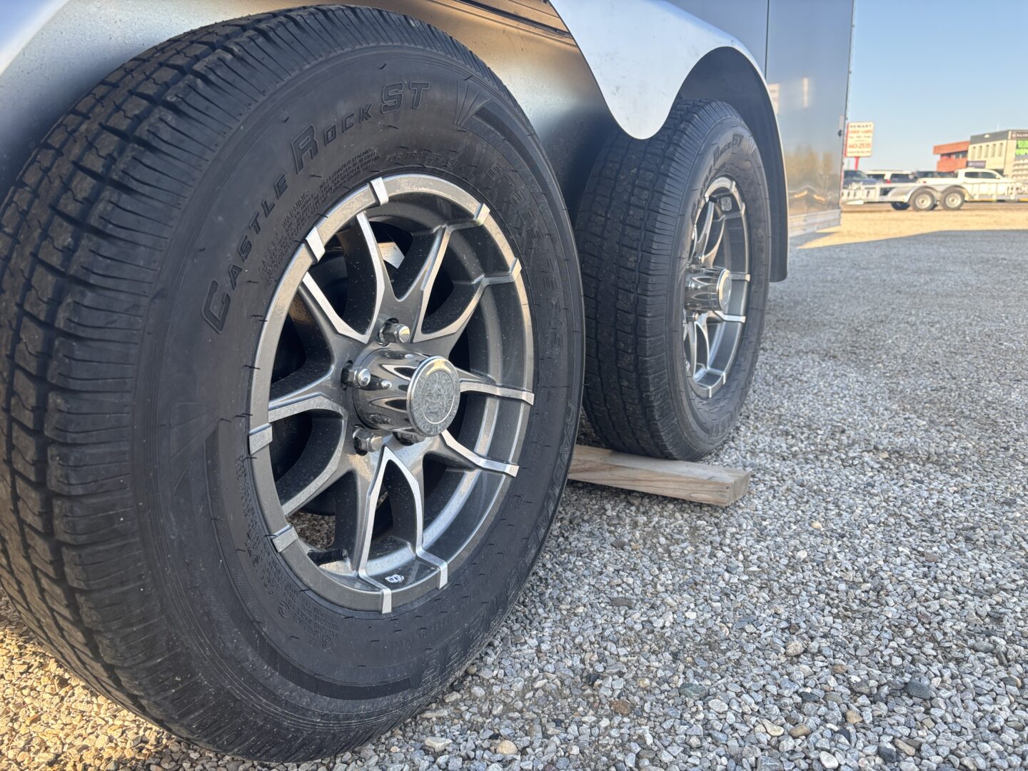 Xpress 7.4x14 Tandem Axle Enclosed – Charcoal - Image 3