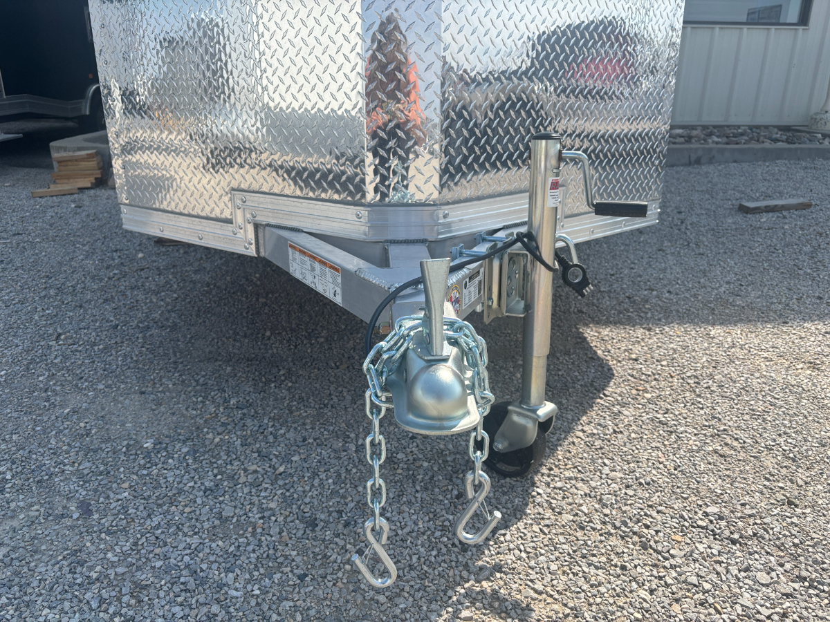 Xpress 5x8 Single Axle Enclosed – Silver - Image 7