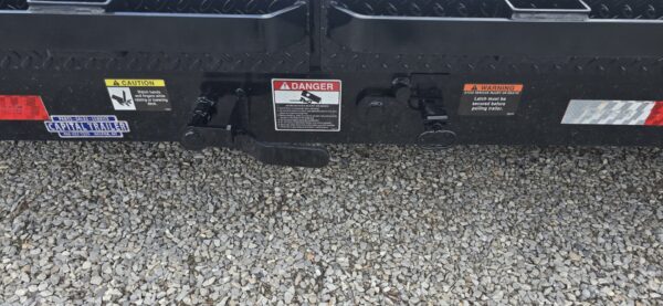 83x20 Tandem Axle Tilt – 14K GVW – Gravity – Black - Image 8