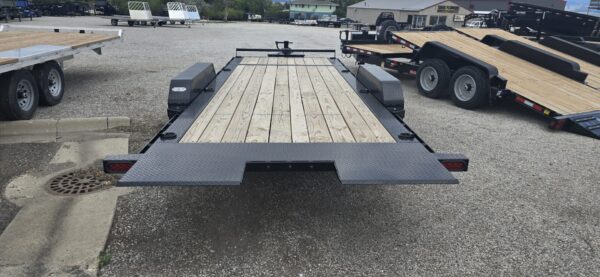 83x20 Tandem Axle Tilt – 14K GVW – Gravity – Black - Image 9