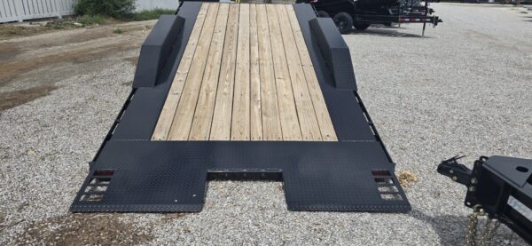 102x22 TADK Deckover Tilt – 16K GVW – Black - Image 2