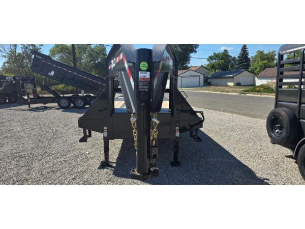 102x28 Gooseneck Flatbed – 20K Low-Pro – Black