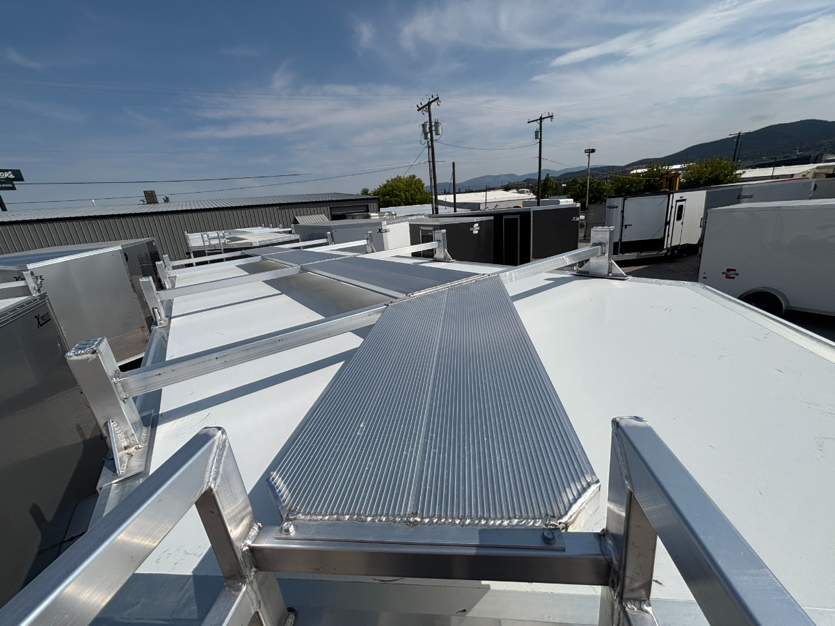 Xpress 7x16 Tandem Ultimate Contractor – White - Image 12