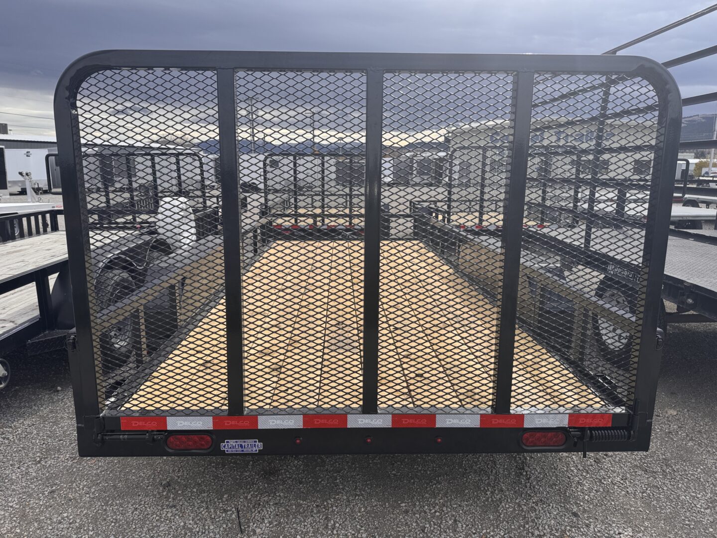 77x16 Tandem Axle Utility – 7K GVW – Black - Image 6