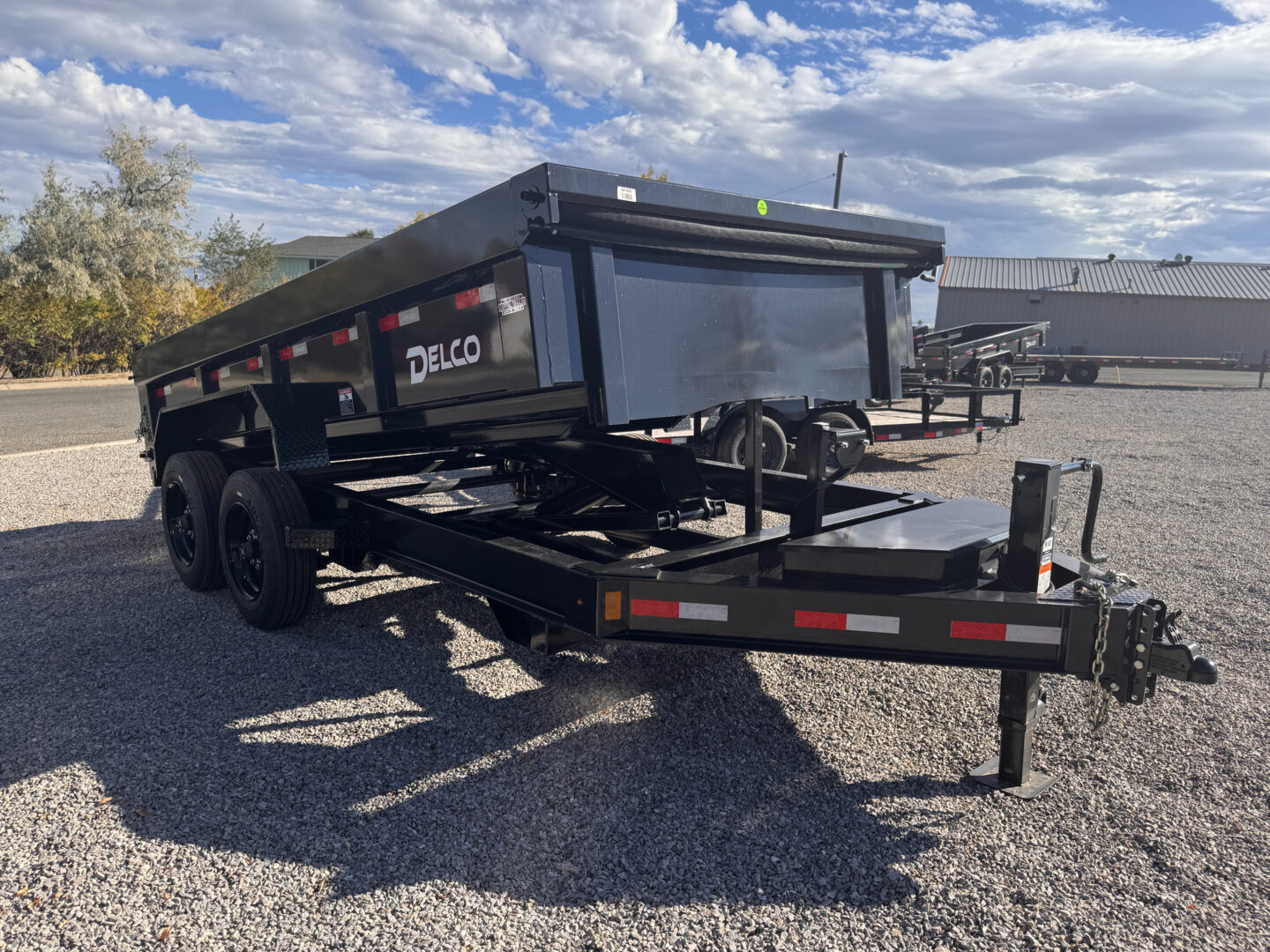 83x14 Tandem Axle Dump – 2' Sides – 16K GVW – Black