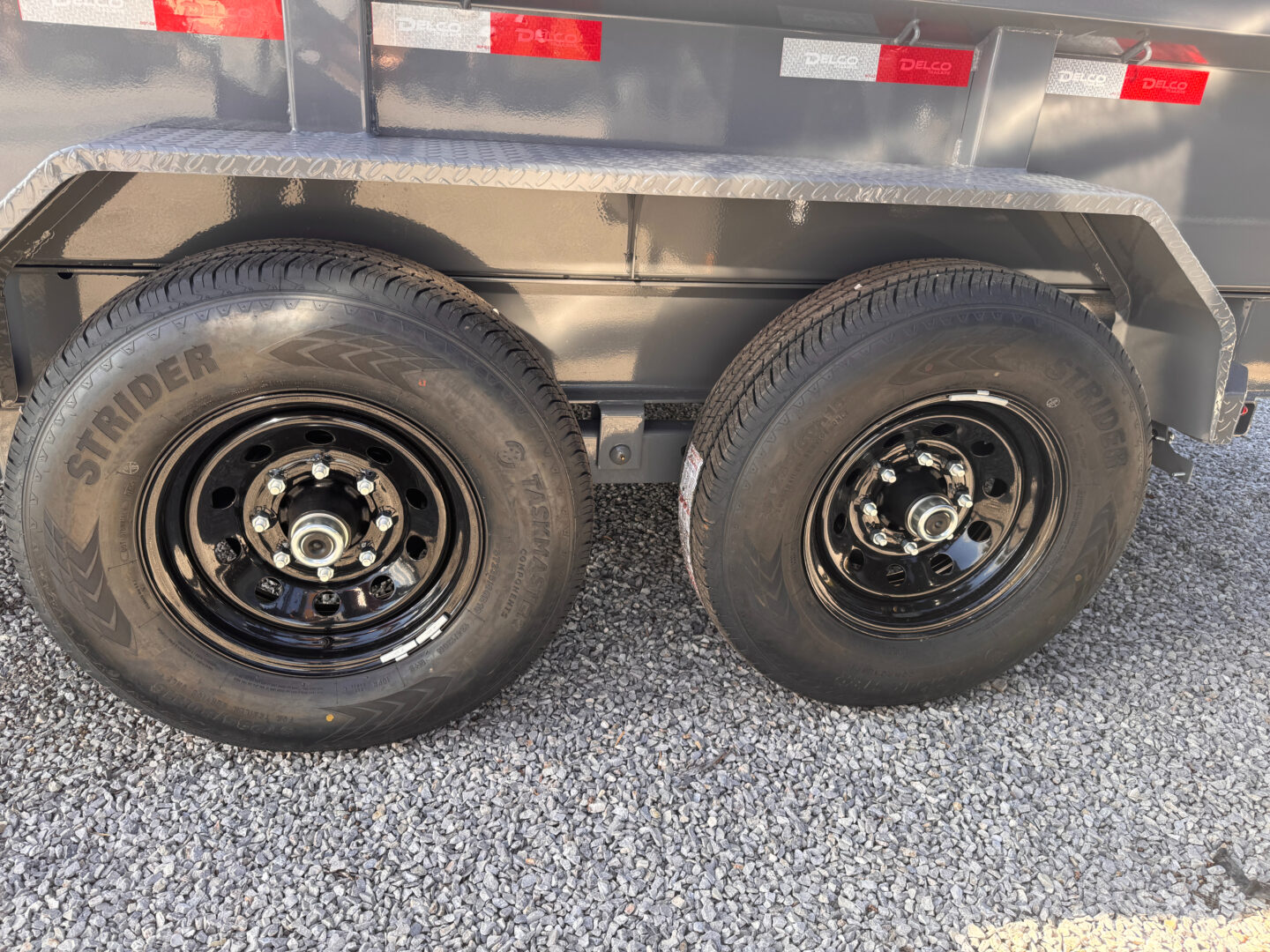 83x14 Gooseneck Dump – 14K GVW – 2' Sides – Gray - Image 2