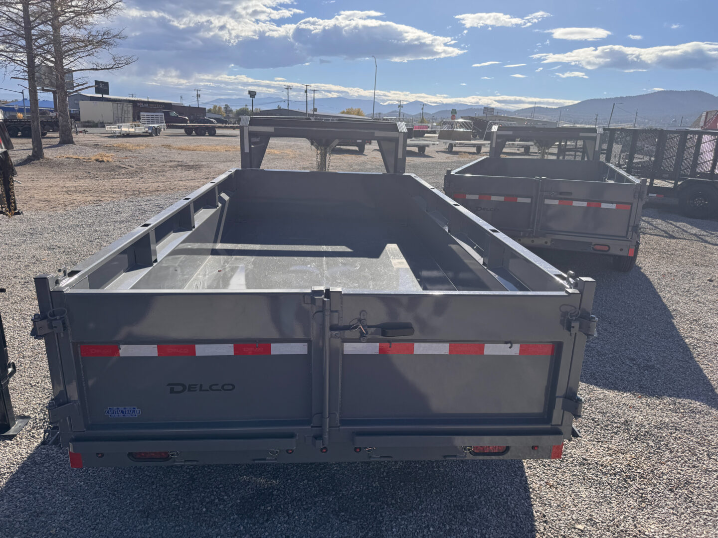 83x14 Gooseneck Dump – 14K GVW – 2' Sides – Gray - Image 4