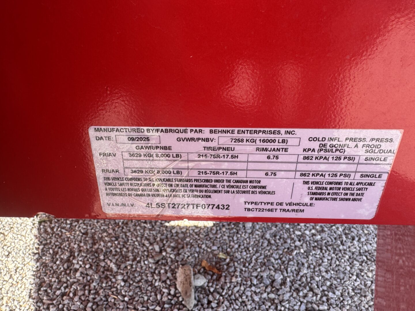 83x22 16K Bumper Pull Tilt – Red - Image 6