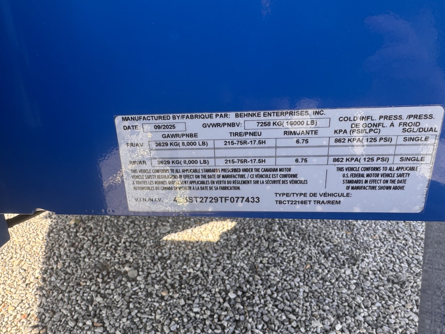 83x22 16K Bumper Pull Tilt – Blue - Image 6