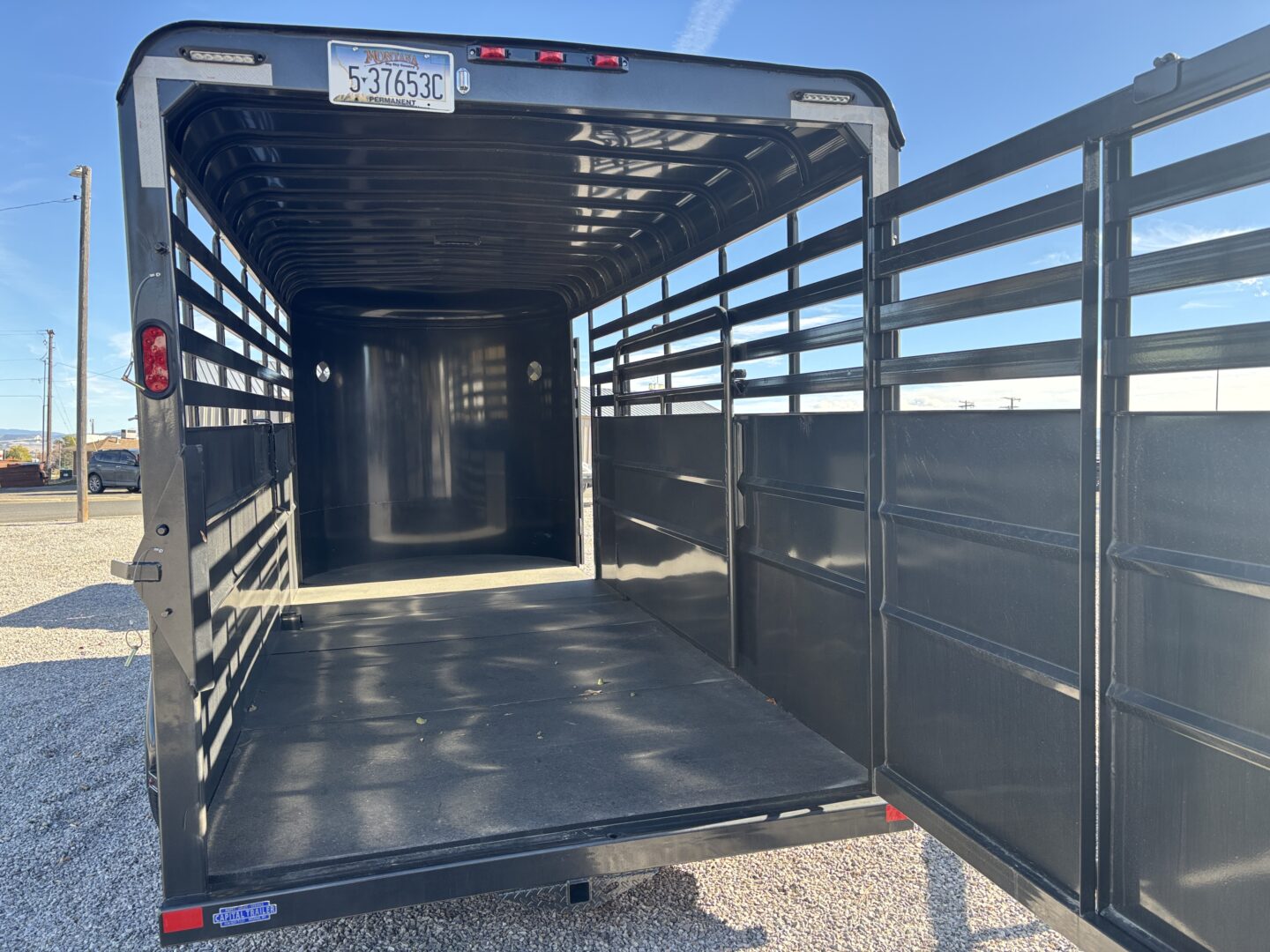 2024 Delco 18' Horse/Stock Trailer – Enclosed Stock – Silver - Image 9
