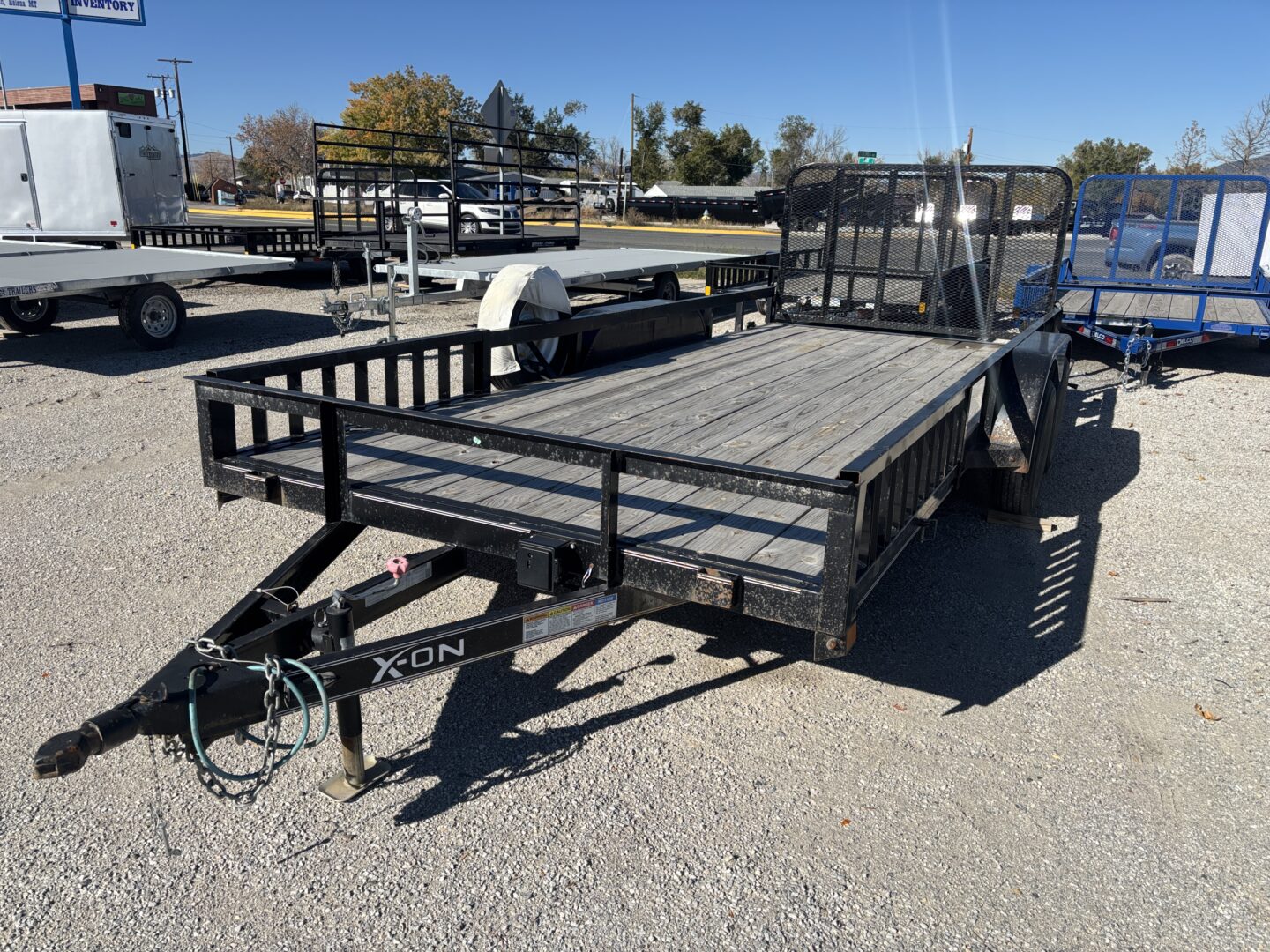 83x18 X-On Utility – Tandem Axle – Black