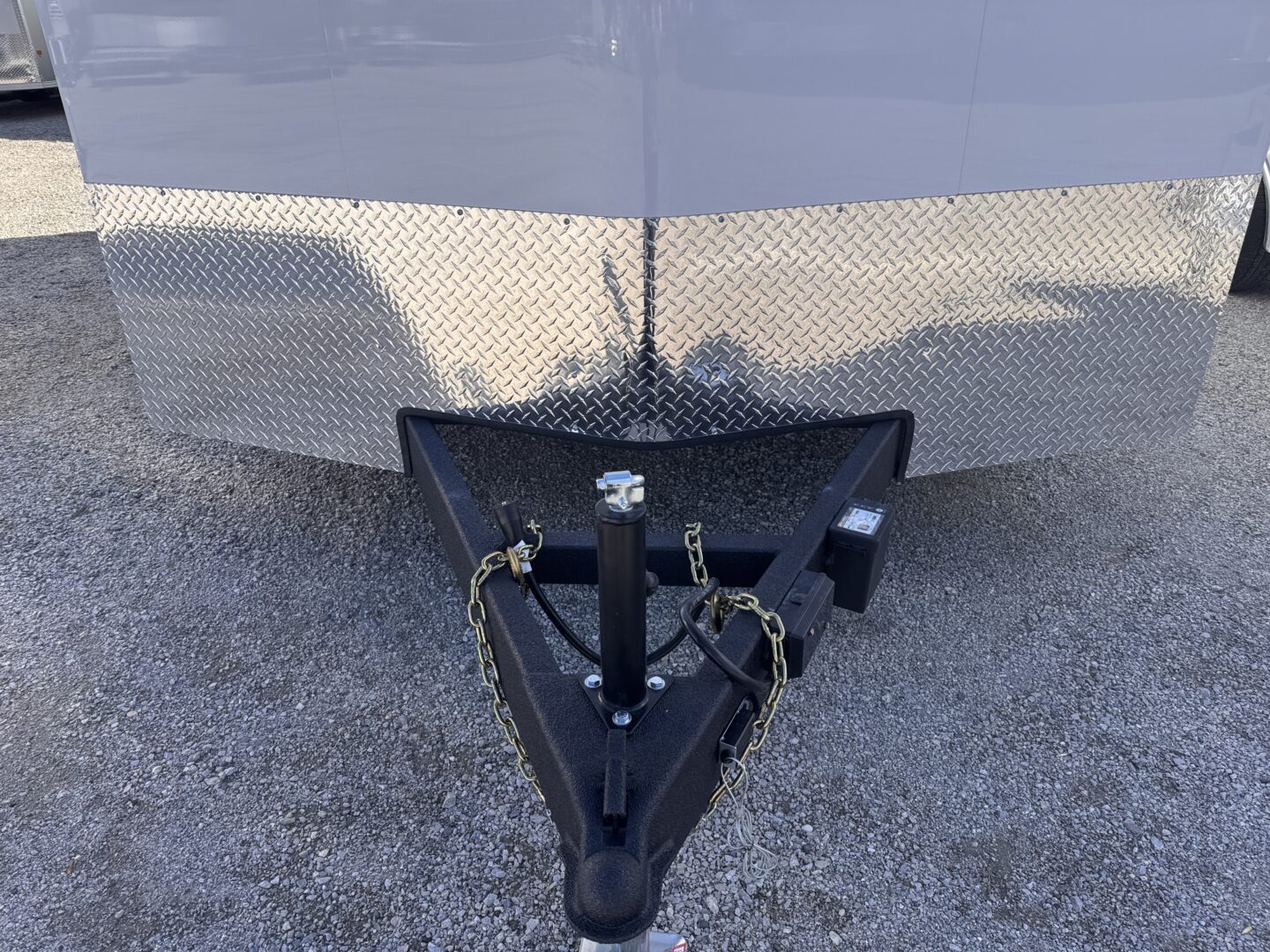 100x16 TA Stealth V-Nose – Enclosed – White - Image 8